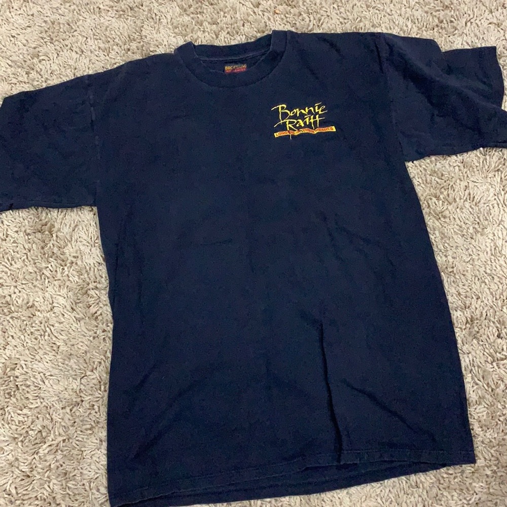 EUC Bonnie Raitt black large band tee shirt